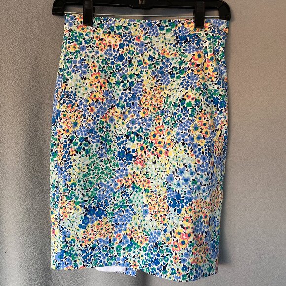 J.Crew Multicolor Floral Pencil Skirt | Size 00 | Vibrant Spring Print | Lined - Picture 1 of 6